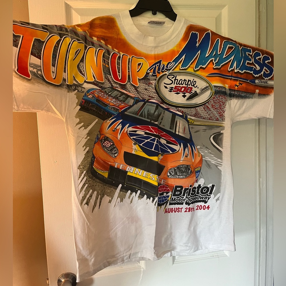 Hase Authentic’s Bristol Motor Speedway t-shirt